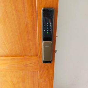 Khóa cửa vân tay Bosch EL600F EU App Wifi Face ID Khóa cửa vân tay Bosch EL600F EU App Wifi Face ID