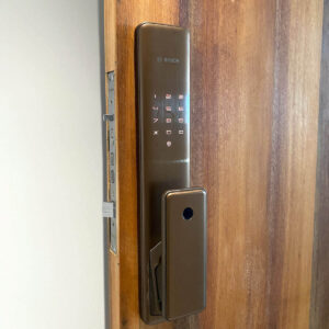 Khóa điện tử tự động Bosch FU750 EU App Wifi