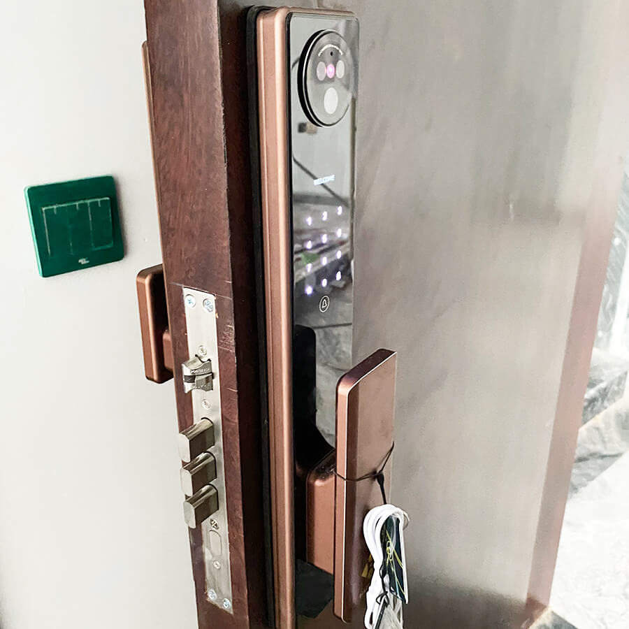 Các loại khóa cửa gỗ thông minh đẹp, hiện đại bán chạy hiện nay Dịch vụ lắp đặt khóa điện tử cửa gỗ Hubert HB CGI5