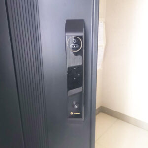 Khóa điện tử cửa gỗ Hubert HB CGI7 EU khoa dien tu hubert hb cg i7 1 1
