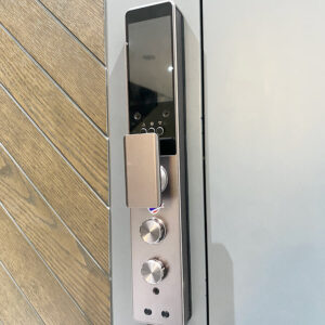 Khóa điện tử cửa gỗ Hubert HB CGI7 EU khoa dien tu hubert hb cg i7 3 1