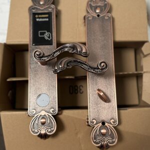 Khóa điện tử khách sạn Hubert HB KSCG86 Amber Gold