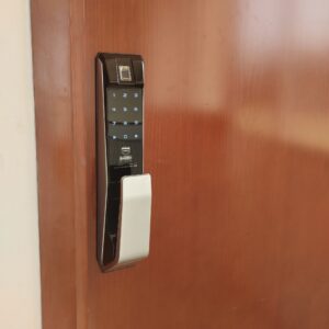 Khoa dien tu cua go GIOVANI GSL K888B 3