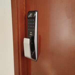 Khoa dien tu cua go GIOVANI GSL K888B 4