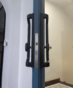 Khoá điện tử cửa nhôm Hubert HB CNI8 EU Black Khoá điện tử cửa nhôm Hubert HB CNI8 EU Black, hình ảnh thực tế, thẻ từ, vân tay, chìa cơ