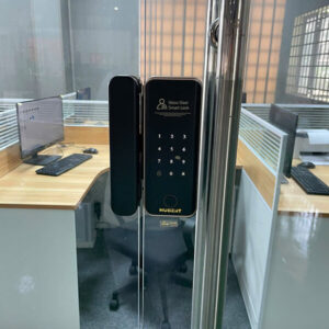 Khóa điện tử cửa kính Hubert HB CK68