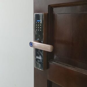 khoa dien tu cua go giovani gsl k591c 3