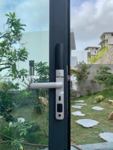 Khóa vân tay cửa nhôm Xingfa chính hãng giá rẻ, lắp đặt tận nơi Khóa cửa điện tử GIOVANI GSL-K511