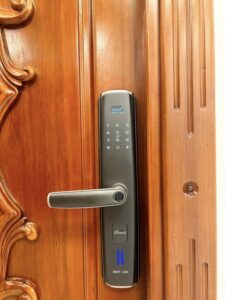 Khóa điện tử cửa gỗ DEMAX EL666 Khóa điện tử cửa gỗ DEMAX EL666
