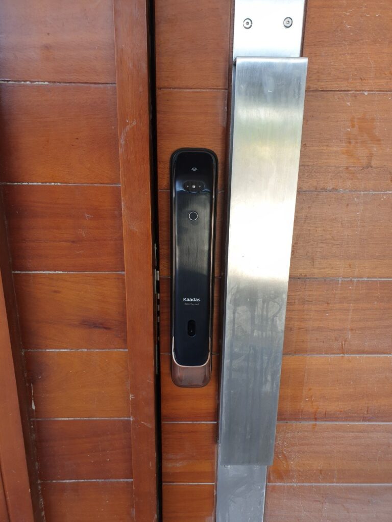 Khóa điện tử cửa gỗ Kaadas K20-F 470128624 594585076585222 8196330436355604974 n