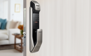 Hướng dẫn bảo trì và vệ sinh khóa vân tay tại nhà