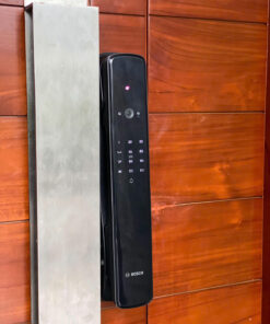 Khóa cửa vân tay tự động Bosch EL800VF EU Face ID
