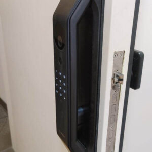 Khóa cửa thông minh tự động Bosch FU6 PLUS Face ID