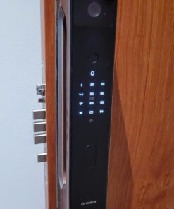 Khóa cửa vân tay tự động Bosch FU8 PLUS Face ID