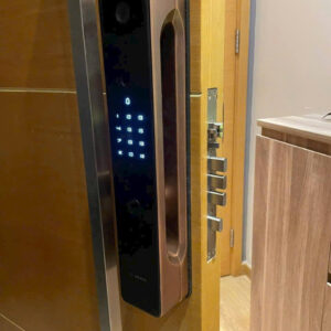 Khóa cửa vân tay tự động Bosch FU8 PLUS Face ID