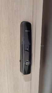 Khóa điện tử tự động Bosch EL800X EU