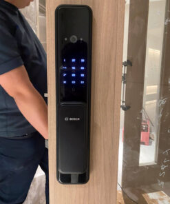 Khóa cửa vân tay tự động Bosch EL600VF EU Face ID Khóa cửa vân tay tự động Bosch EL600VF EU Face ID