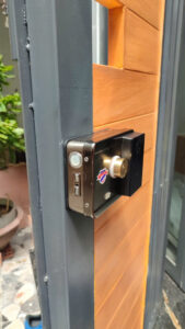 Thi Công Lắp Đặt Khóa Cửa Vân Tay Quận 12 TPHCM z6044351024843 98eca2d4390997a81ce875d8a3fbd78e