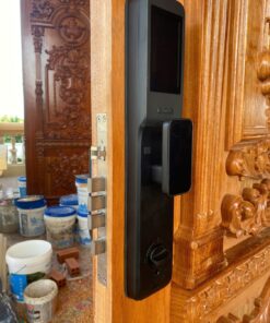 Khóa điện tử cửa gỗ DEMAX EL966 VF CNC Khóa điện tử cửa gỗ DEMAX EL966 VF CNC Đen Nano hình ảnh thực tế