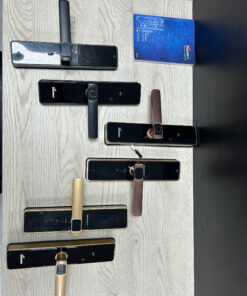 Khóa điện tử cửa gỗ DEMAX SL-C320