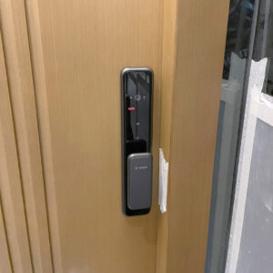 Lắp đặt khóa điện tử Bosch quận 7