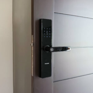 Lắp đặt khóa điện tử Philips quận Bình Thạnh