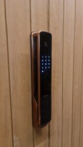 Lắp đặt khóa điện tử Philips quận 6