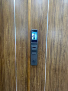 Lắp đặt khóa điện tử Philips quận 1