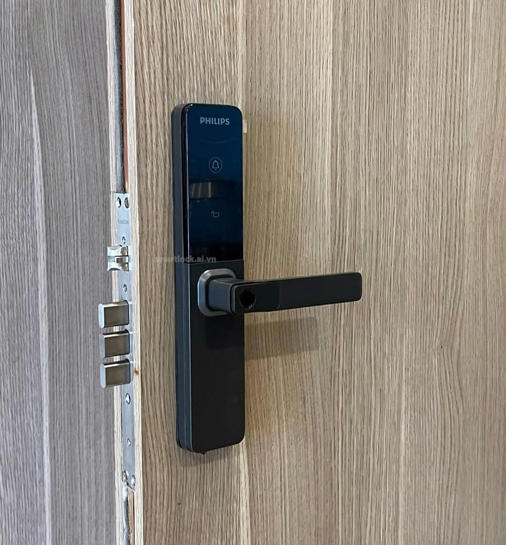 50+ Mẫu Khóa Cửa Tay Gạt Điện Tử Đẹp, Chính Hãng | Smart Lock Hình ảnh lắp Khóa điện tử PHILIPS DDL615-5HBS
