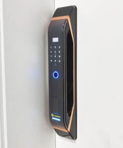 Khóa điện tử cửa gỗ Hubert HB CG68