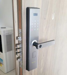 Khóa điện tử Hubert HB CG62