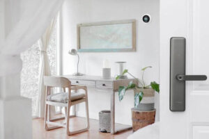 Khoá vân tay Bosch thiết kế hiện đại lắp đặt trong không gian sang trọng mang lại sự tiện nghi và an toàn cho gia đình