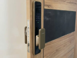 Công ty lắp đặt khóa vân tay điện tử thông minh uy tín tại VN Smart Lock công ty lắp đặt khóa vân tay điện tử thông minh đáng tin cậy