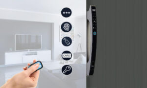 Khóa cửa bằng remote chính hãng giá tốt, lắp đặt tận nơi Khóa cửa bằng remote chính hãng giá tốt, lắp đặt tận nơi