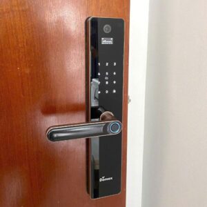 Mua khóa vân tay cửa gỗ công nghiệp ở đâu có lắp đặt tận nơi Khóa cửa gỗ DEMAX EL-C626