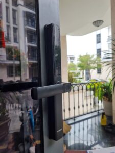 Khoá vân tay cửa Xingfa hot trend top đầu cho nhà thông minh Khóa cửa vân tay cửa nhôm kính tay gạt
