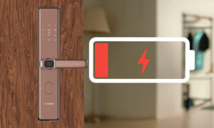 Khoá cửa vân tay hết pin xử lý trong 1 phút không lo kẹt Khóa cửa vân tay hết pin