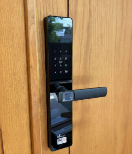 Top Mẫu Khóa Cửa Thẻ Từ Đáng Mua Nhất 2026 Lắp đặt DEMAX EL-C622