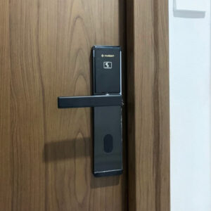 Top Mẫu Khóa Cửa Thẻ Từ Đáng Mua Nhất 2026 Lắp đặt Hubert HB KSCG77