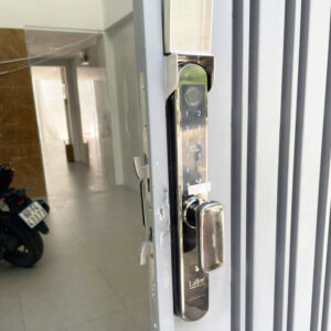 Khóa vân tay cửa lùa, cửa trượt quay Laffer XF19 Khóa vân tay cửa lùa, cửa trượt quay Laffer XF19