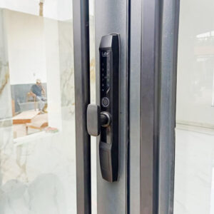 Khóa vân tay cửa lùa, cửa trượt quay Laffer R1 Khóa vân tay cửa lùa, cửa trượt quay Laffer R1