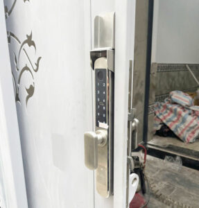 Khóa vân tay cửa lùa, cửa trượt quay Laffer XF19 Khóa vân tay cửa lùa, cửa trượt quay Laffer XF19