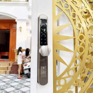 Khóa vân tay cửa lùa, cửa trượt quay Laffer XF19 Khóa vân tay cửa lùa, cửa trượt quay Laffer XF19