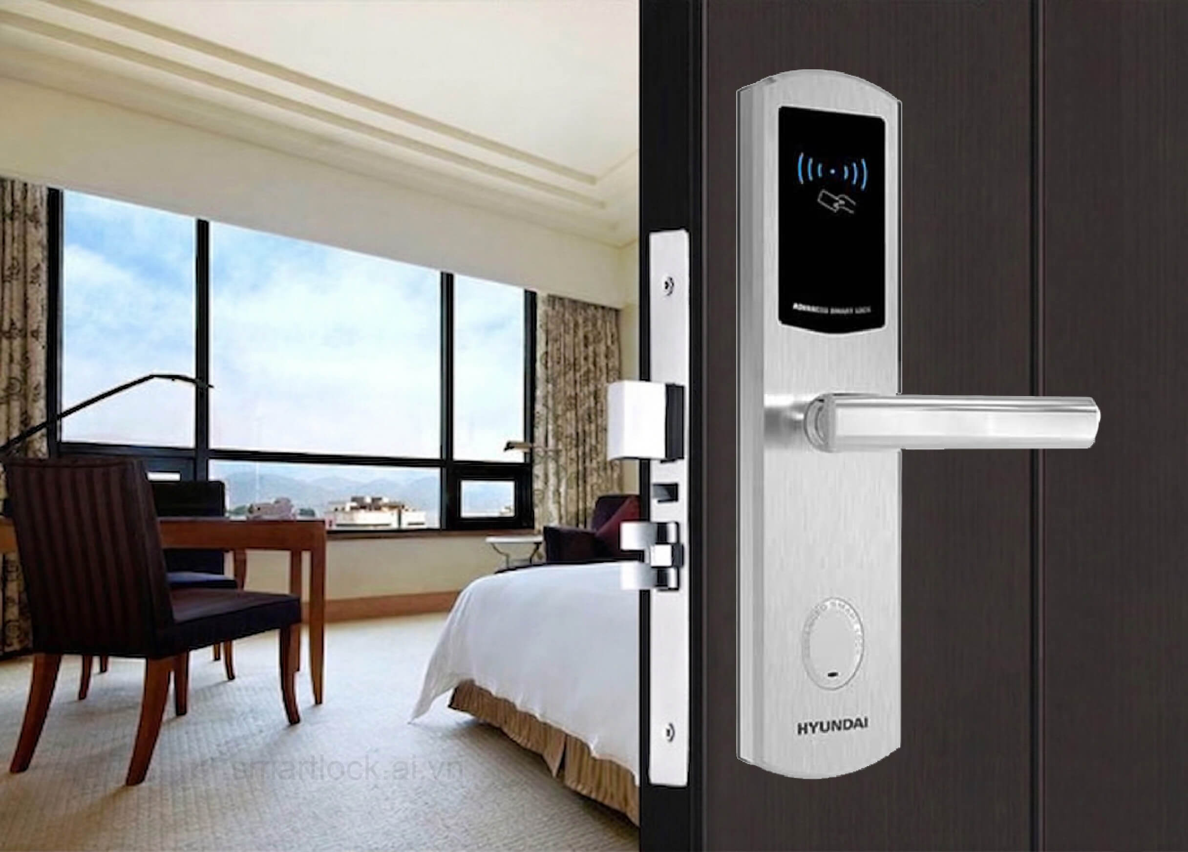 Bộ khóa thẻ từ khách sạn HCM lắp miễn phí cho Hotel, Resort Khóa thẻ từ khách sạn Hyundai Smart Lock lắp trên cửa phòng ngủ hiện đại