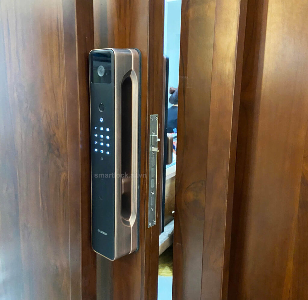 Thi công lắp khóa Bosch giá rẻ tận nơi