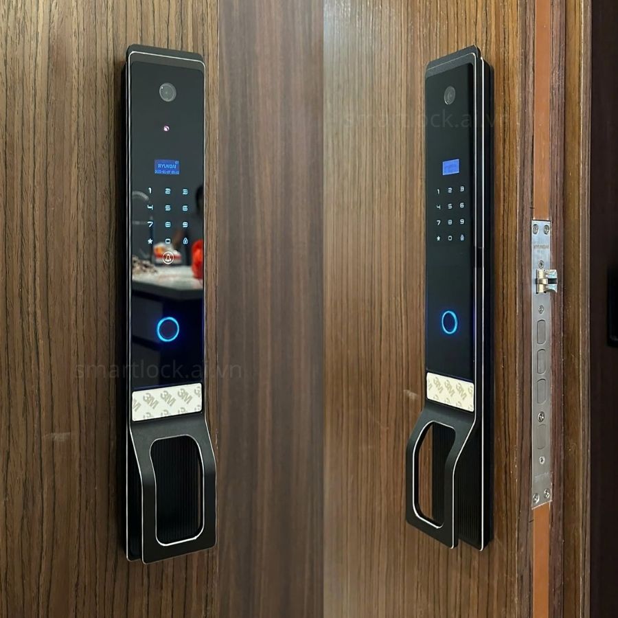 Những điều cần biết trước khi thay khóa cửa chung cư, căn hộ Thi công lắp đặt khóa điện tử Hyundai HY- SLA913F