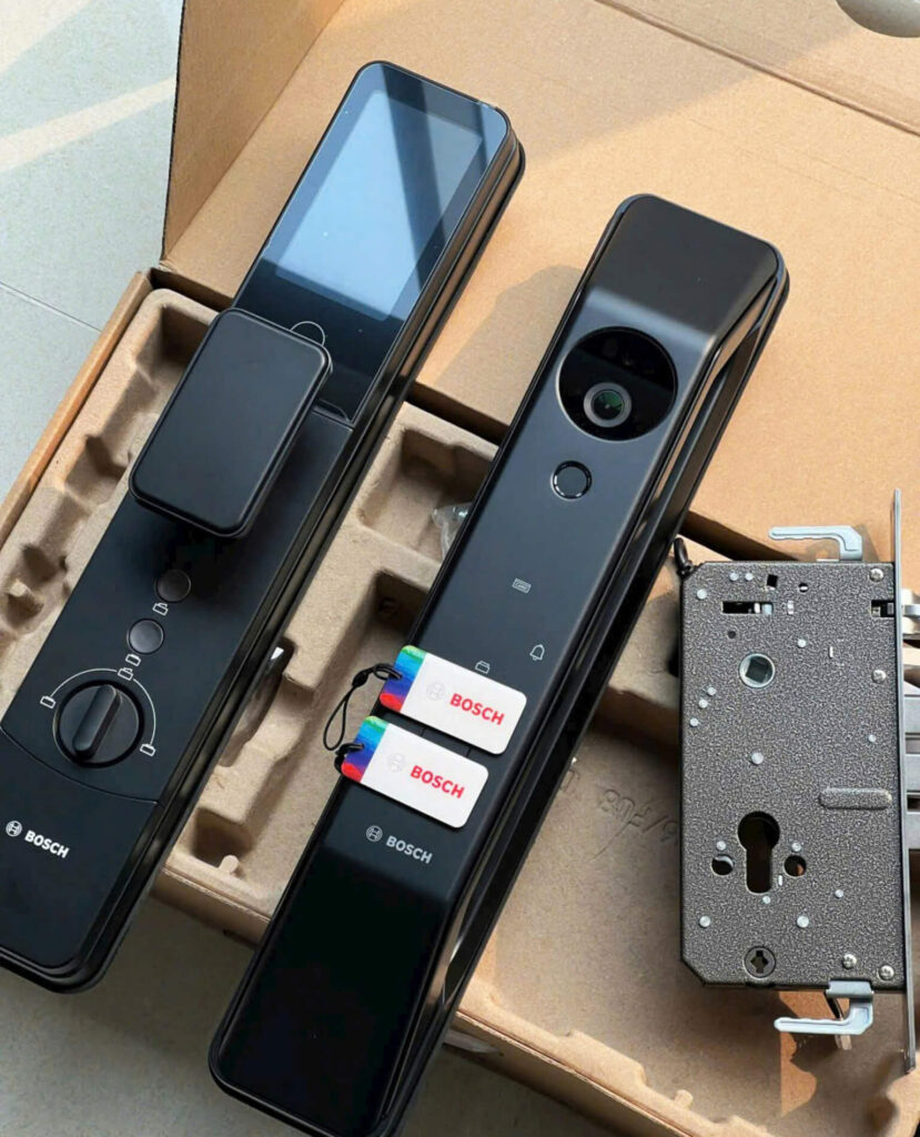 Công ty lắp khóa cửa vân tay điện tử Hoài Đức cao cấp Hình ảnh khóa Bosch FU6 PLUS nguyên siêu
